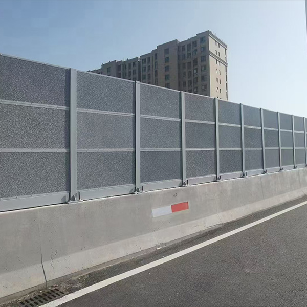 橋梁泡沫鋁聲屏障